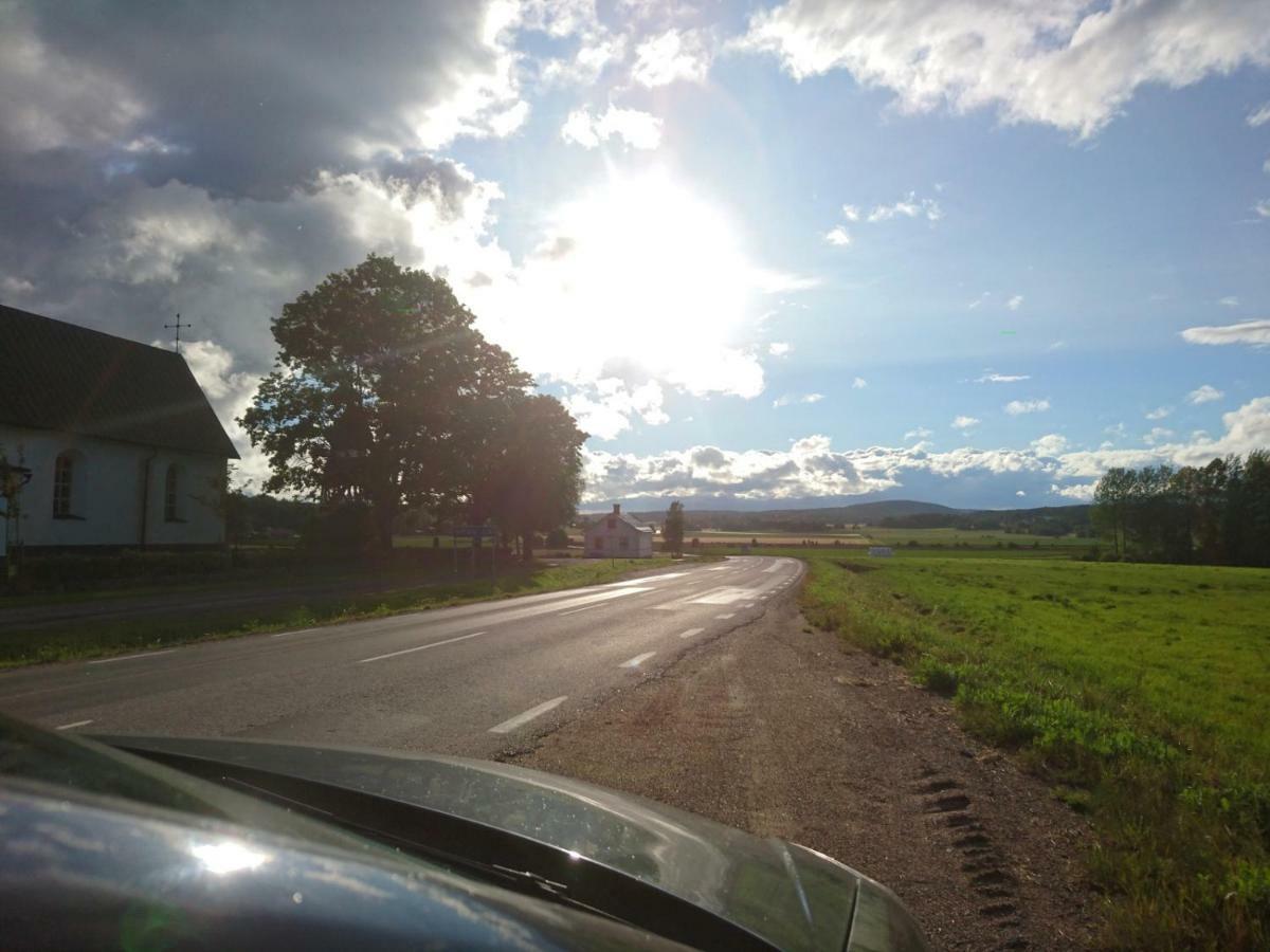 Ett Hus Med 3 Sovrum Med Supersnabba Internet Fiberanslutningen 1000Mb-100Mb I Hoeg, 7 Minuter Fran ฮูดิกสวัลล์ ภายนอก รูปภาพ
