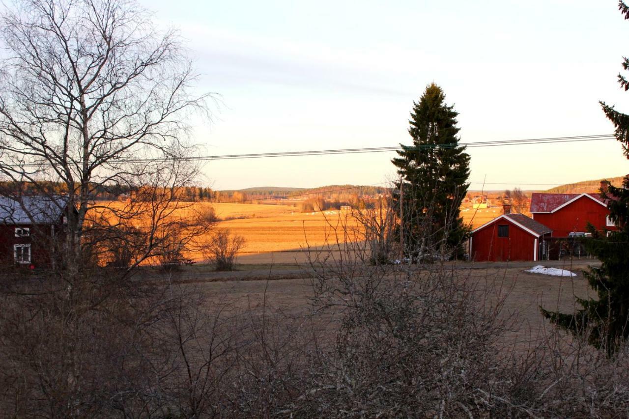 Ett Hus Med 3 Sovrum Med Supersnabba Internet Fiberanslutningen 1000Mb-100Mb I Hoeg, 7 Minuter Fran Hudiksvall Villa ภายนอก รูปภาพ