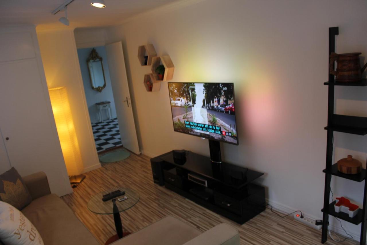 Ett Hus Med 3 Sovrum Med Supersnabba Internet Fiberanslutningen 1000Mb-100Mb I Hoeg, 7 Minuter Fran ฮูดิกสวัลล์ ภายนอก รูปภาพ